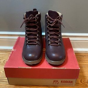Kodiak Fernie winter waterproof boots eggplant